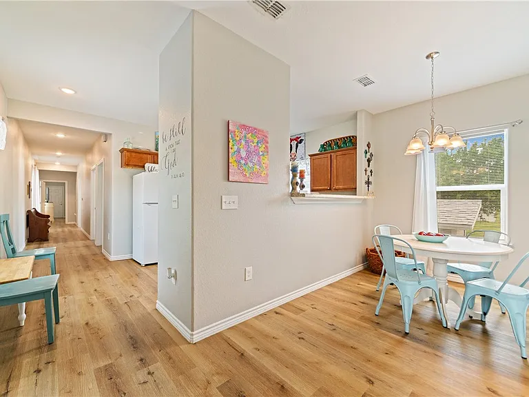 1109 W Nelson Ave — Photo 8