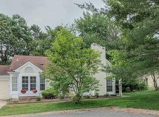 1002B Thornbury Ln, Manchester, NJ 08759