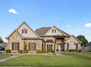 2240 Pearl St, Carthage, MO 64836