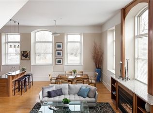 426 Spring St APT 204, Newport, RI 02840