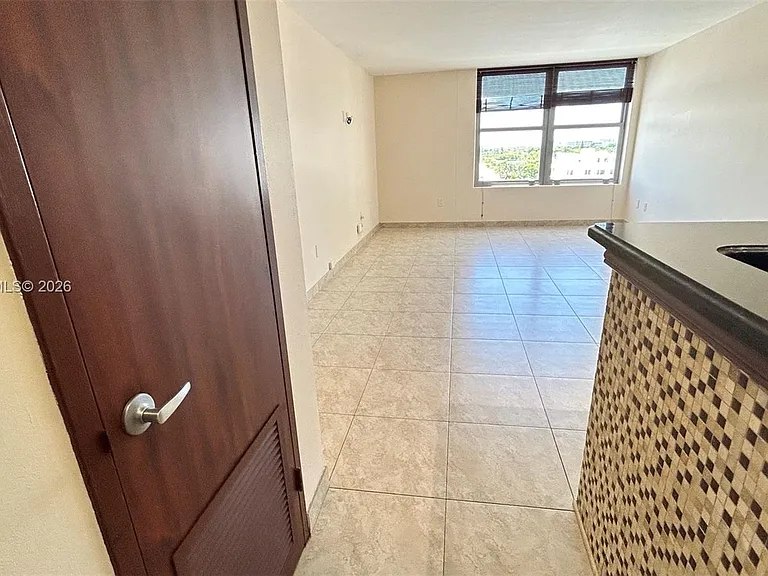 2899 Collins Ave #938 — Photo 14