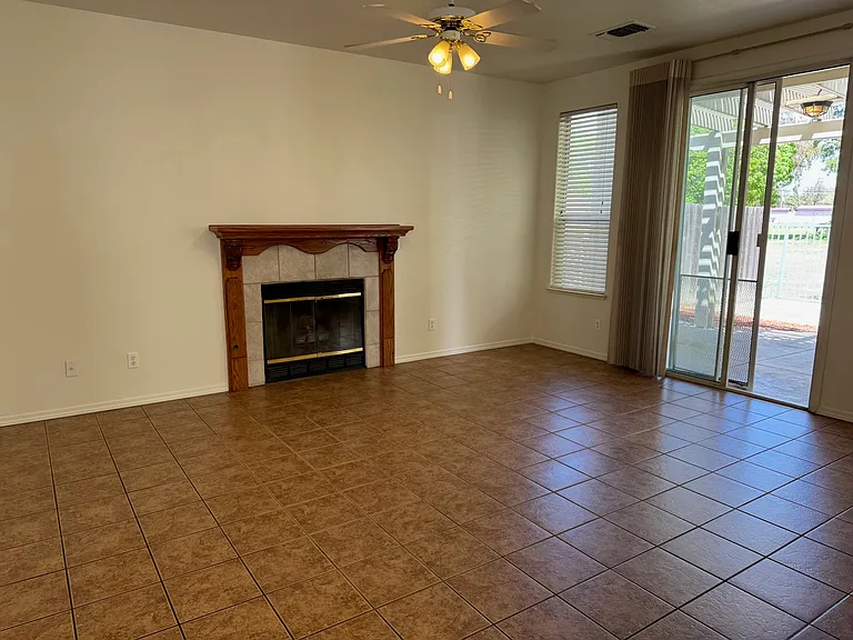150 Lake Dr — Photo 10