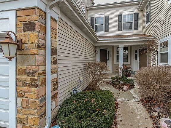 2nd image of 4347 Waters Edge Dr
