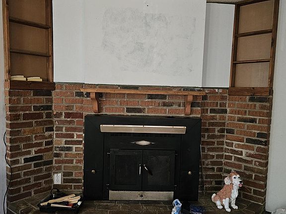 4th image of 2630 Hillcrest Cv