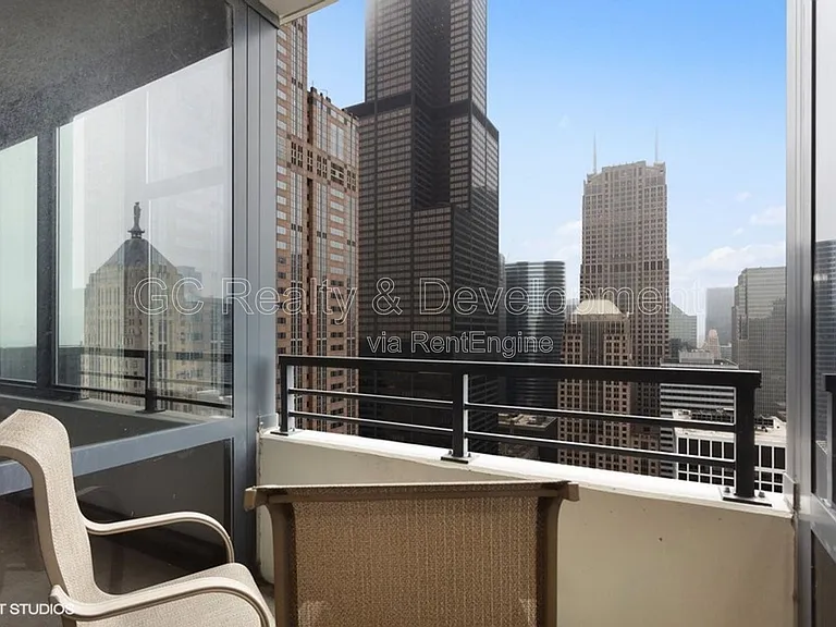 235 W Van Buren St #4501 — Photo 1