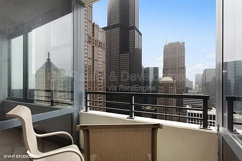 235 W Van Buren St #4501 Photo 1