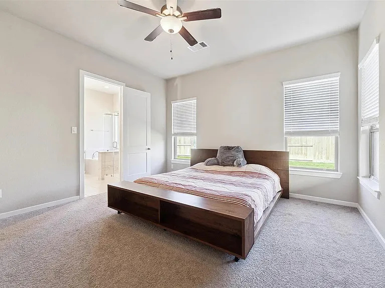 29634 Sterling Knoll Dr — Photo 10