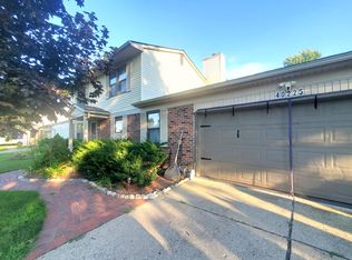 40225 Oak Tree Rd, Novi, MI 48375