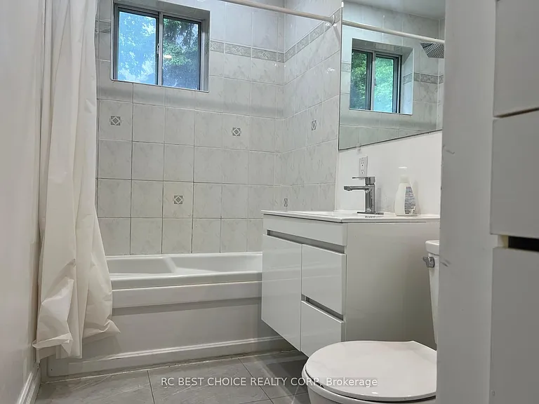173 Poyntz Ave — Photo 25