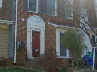 4517 Sparrow Ct, Woodbridge, VA 22193