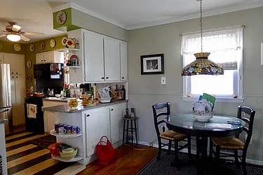 Sold by Robin Shapiro, LREB