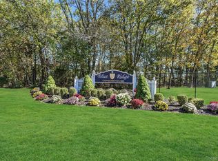 634 W End Drive, Medford, NY 11763