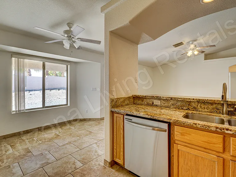 79 Keywester Dr — Photo 7
