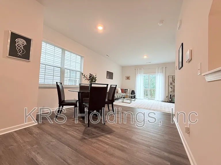 4136 Trevino Dr — Photo 13