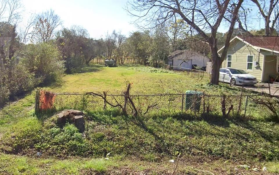 1st image of 7222 Philibert Ln