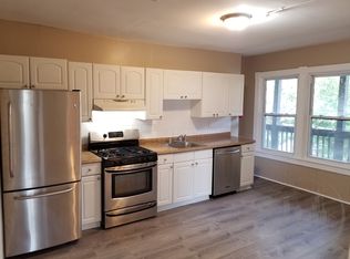 74 Anthony Ave #2R, Pawtucket, RI 02860