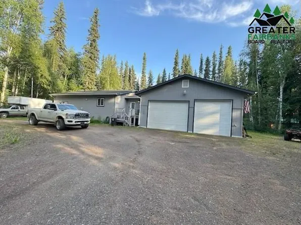 1423 Michael Ln, North Pole, AK 99705