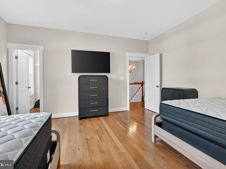3925 Ashwood Pl — Photo 26