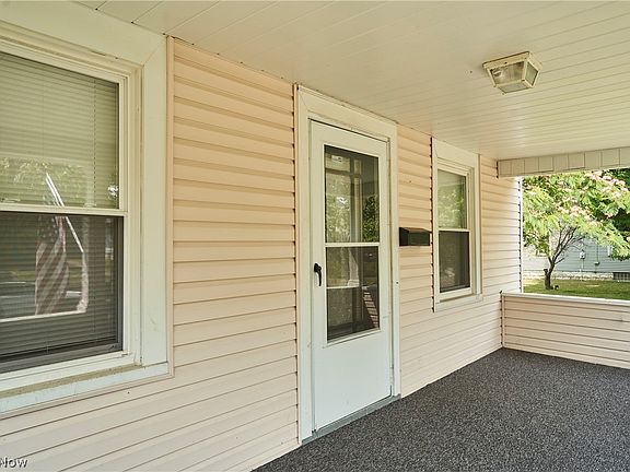 2nd image of 1250 Herberich Ave