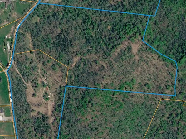 5056 Claiborne Ln, Hartsville, TN 37074