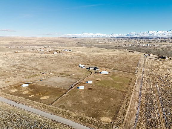 4th image of 501 Garys Way