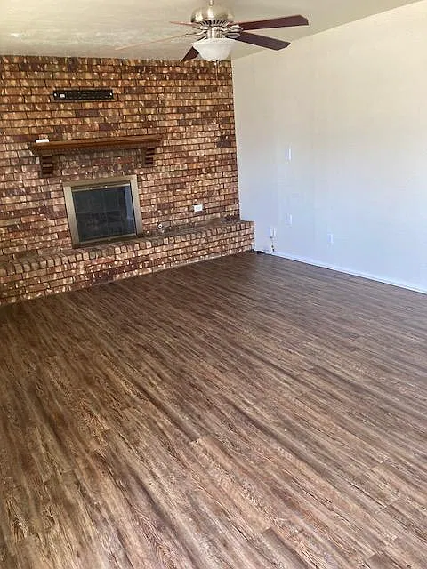 3 bed, 1371 sqft, $1,800 — Photo 2