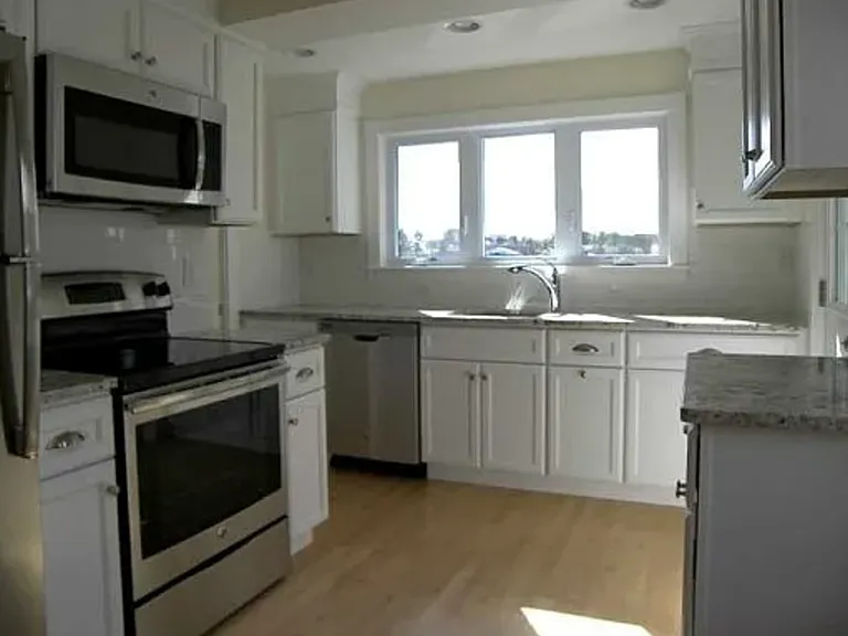 118 Whipple Rd — Photo 13