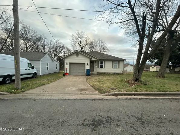 2639 E 5th St, Joplin, MO 64801