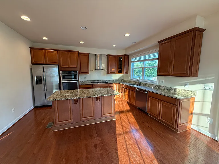 6257 Casdin Dr — Photo 15