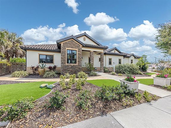 2nd image of 1109 The Rialto