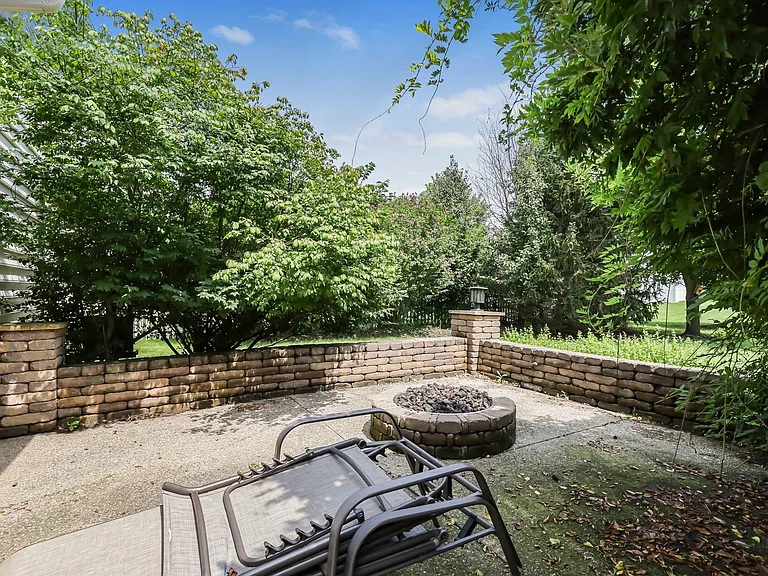 4392 Greensbury Dr — Photo 67