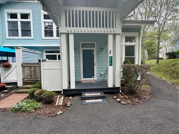 216 Abbington Dr, East Stroudsburg, PA 18302