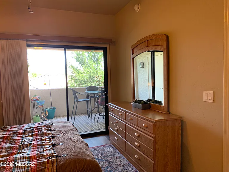 2550 E River Rd #16301 — Photo 18