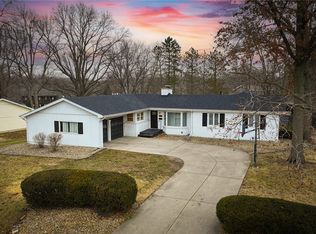 3048 Lake Bluff Dr, Decatur, IL 62521