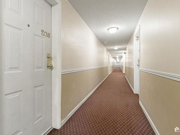 4th image of 13780 76th Ave #205