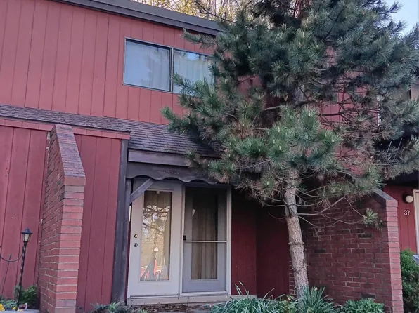 36 Aspen Ct, Cresson, PA 16630