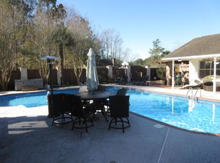 145 Baracuda Dr, Hattiesburg, MS 39402