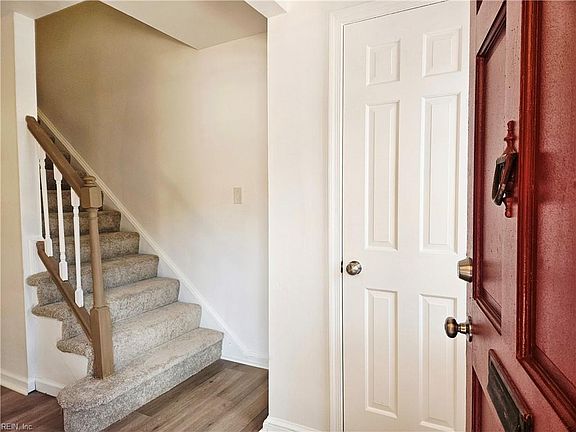 4th image of 14569 Old Courthouse Way Unit D