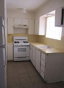 3rd image of 2940 W Vermont Ave APT 2