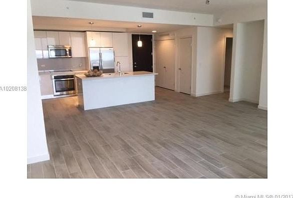 1st image of 999 SW 1st Ave APT 3106