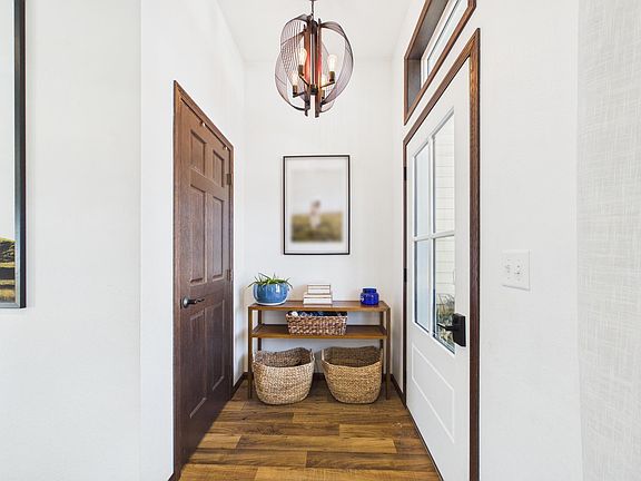 4th image of 530 Depree Way