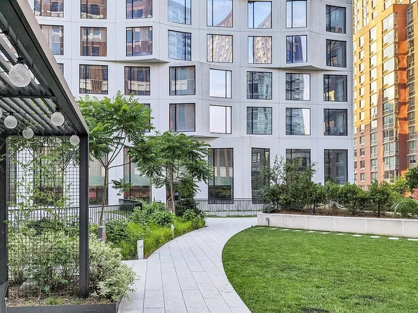 11 Hoyt St #5M, Brooklyn, NY 11201