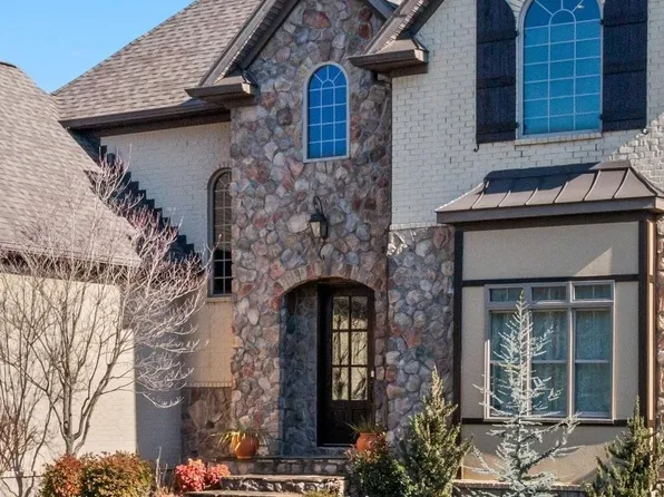 1308 Round Hill Ln, Spring Hill, TN 37174