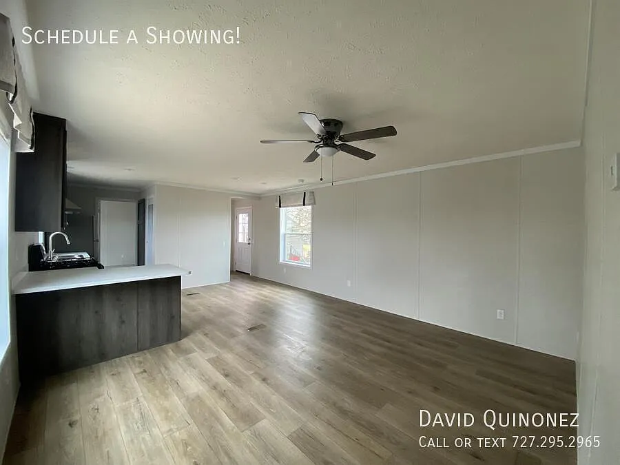 Building Photo - 219 Monterey Dr