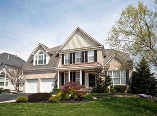 18984 Castleguard Ct, Leesburg, VA 20176