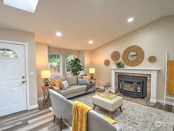 4th image of 10305 Minterwood Drive NW