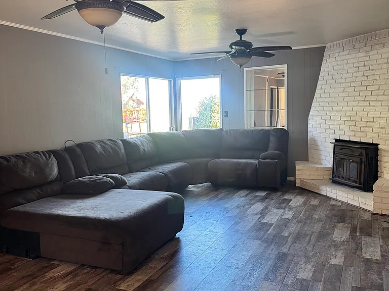 747 Rosa Morada Rd — Photo 1