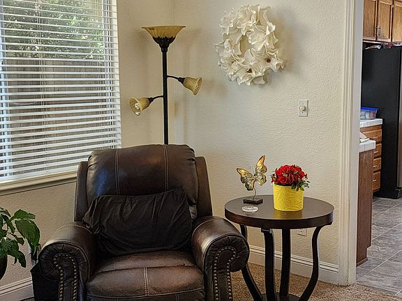4th image of 8978 Chantal Way