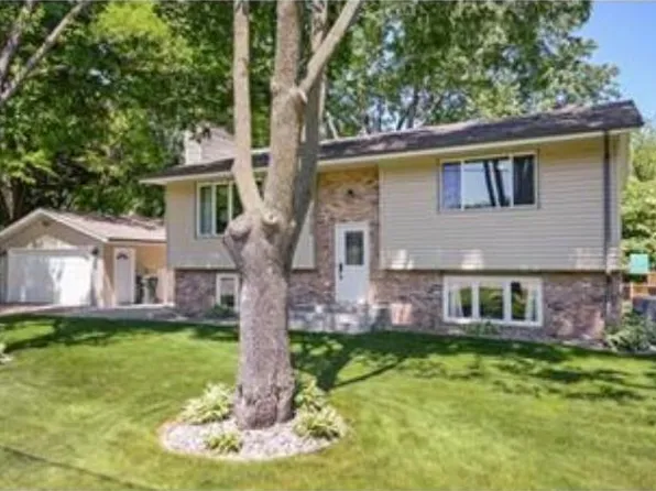 10100 34th St W, Minnetonka, MN 55305