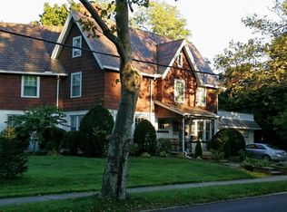 3022 Southington Rd, Shaker Heights, OH 44120